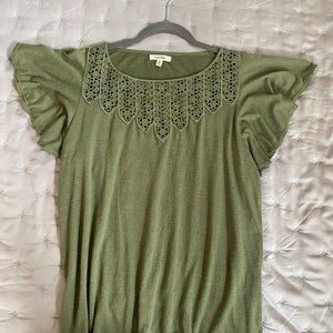 Max Studio green t-shirt with ruffled short sleeves and front lace detail
